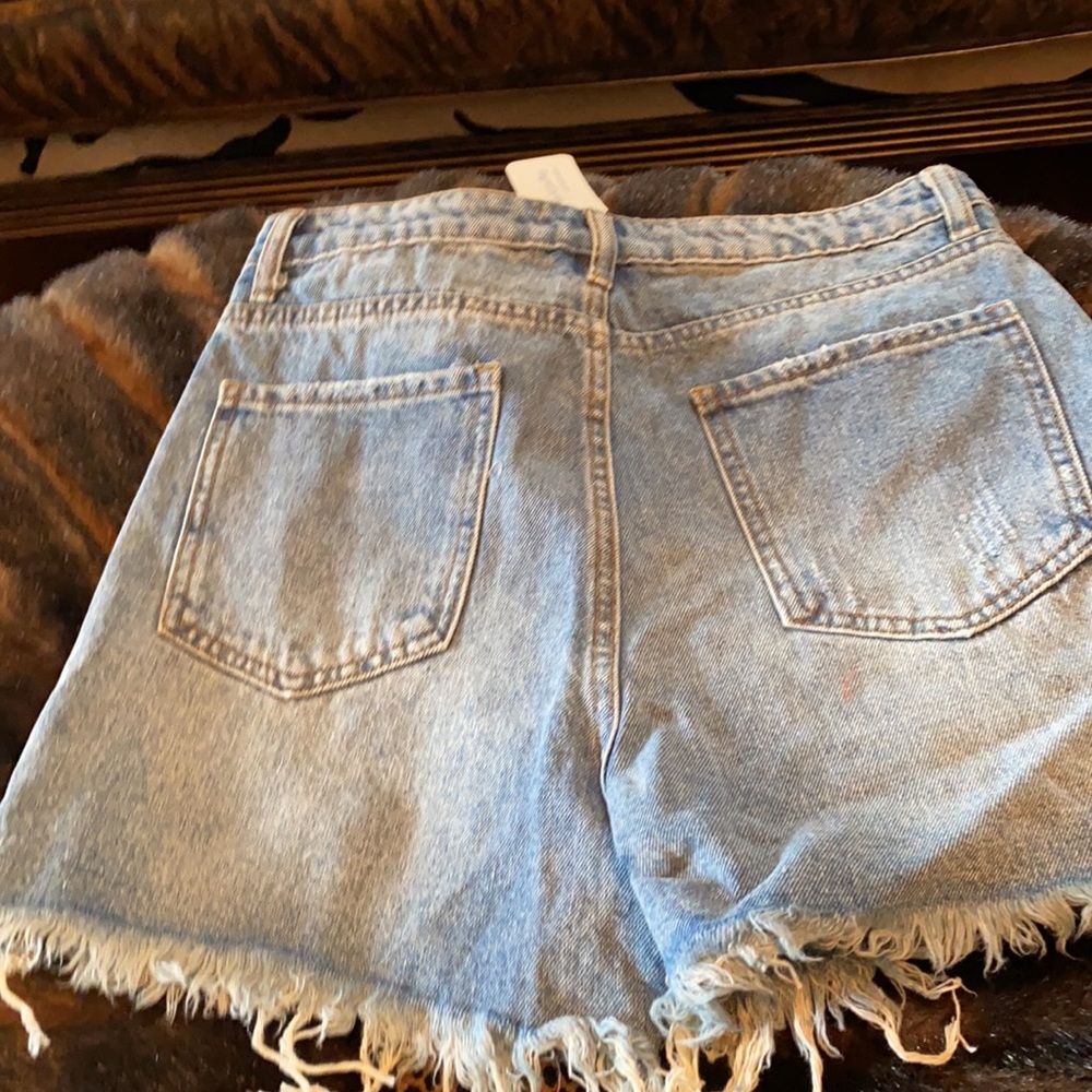 Impressions Jean shorts - Picture 2 of 4